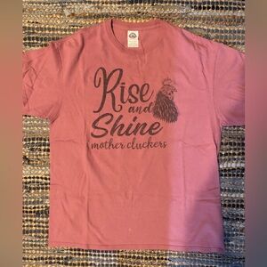 Rise and Shine Pink Graphic Tee - Women’s
Size L
Delta Pro Weight Tee